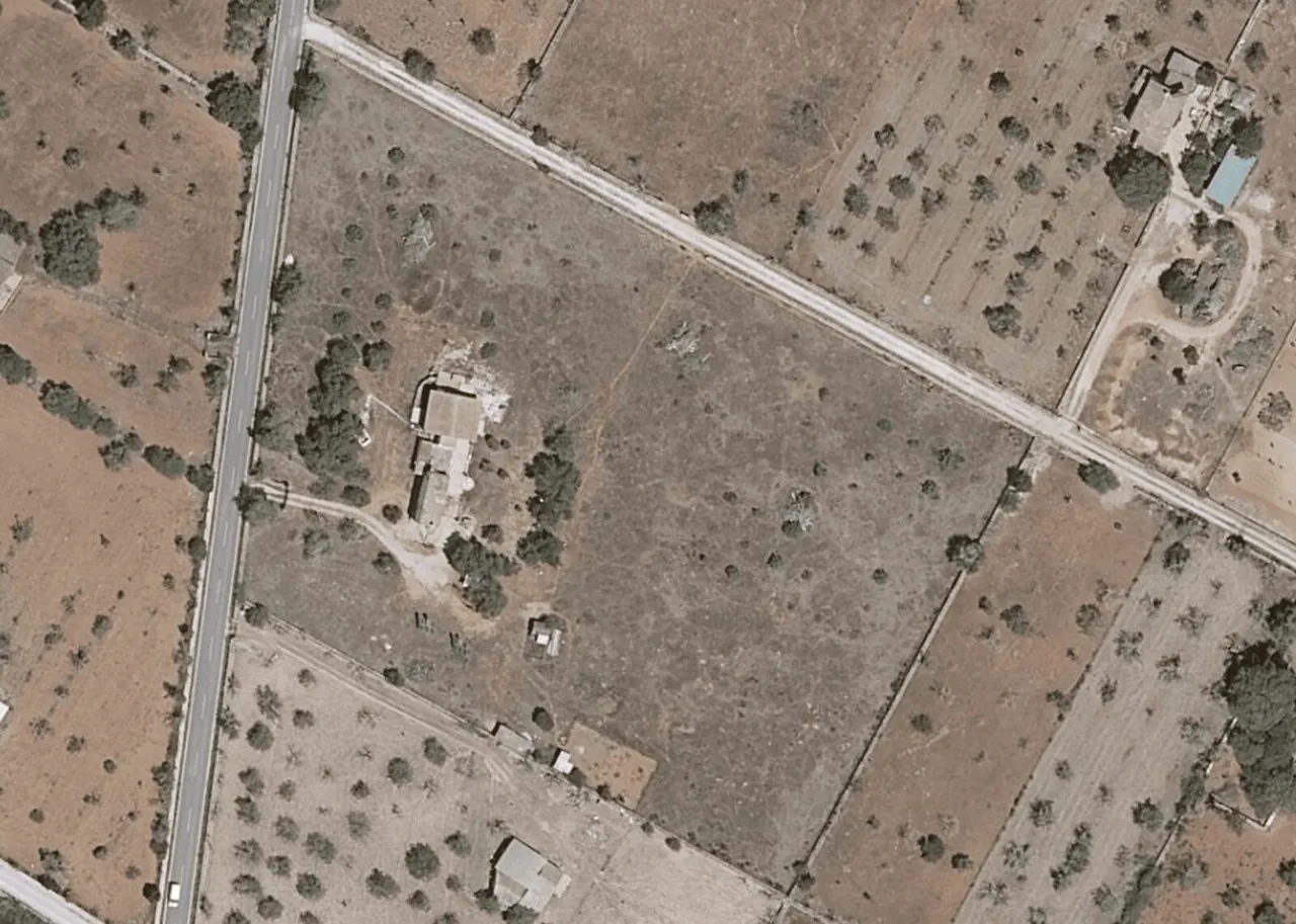 Vista aérea de los campos y la casa de MallorcAmor en Sineu.